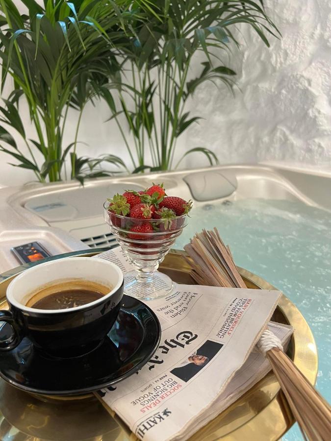 Mythos Luxury Suite Naxos City 外观 照片