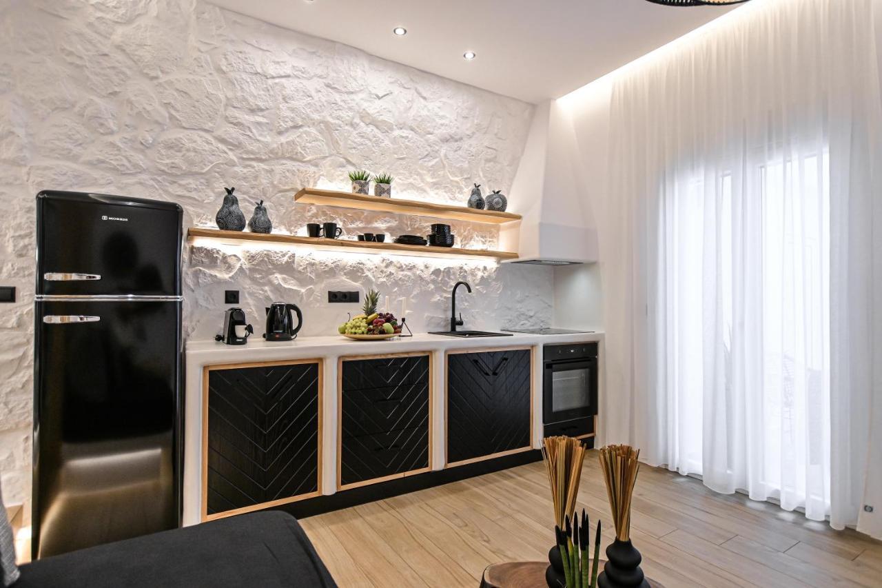 Mythos Luxury Suite Naxos City 外观 照片