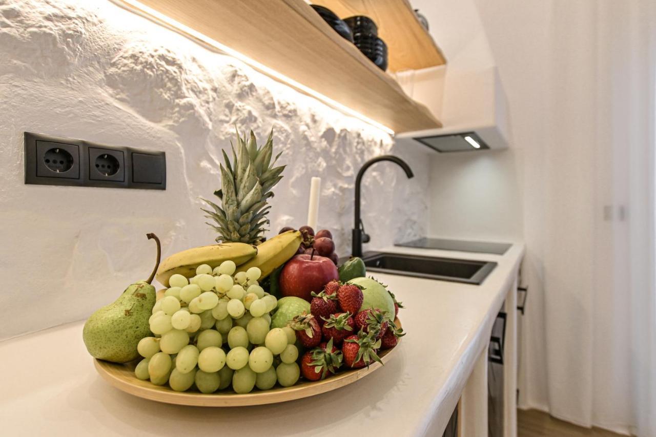 Mythos Luxury Suite Naxos City 外观 照片